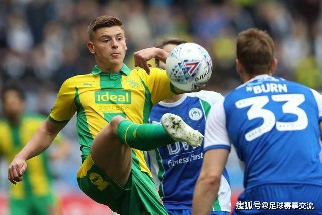 王哲林31+15特林布尔29+10 上海险胜青岛